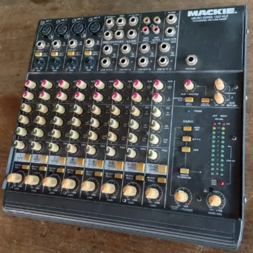 Mesa de som Mackie Micro Series 1202-VLZ
