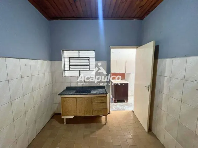 Casa de fundos para alugar com 01 quarto no Centro de Americana/SP.