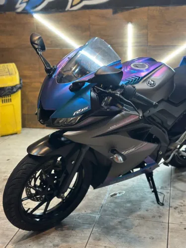 YZF R15 Cinza/Camaleão 