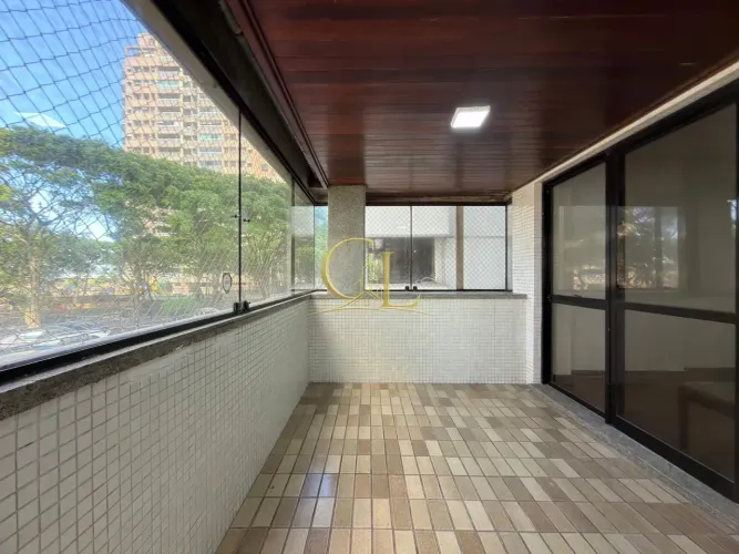 Alfa Barra  02 quartos com dependência 90 m²