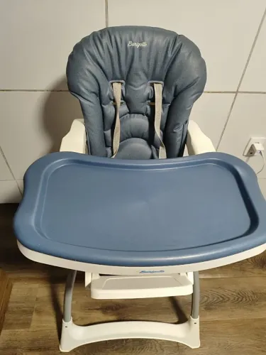 Cadeira de alimentação