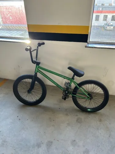 BMX Flybikes Neutron Usada - Ótima Condição