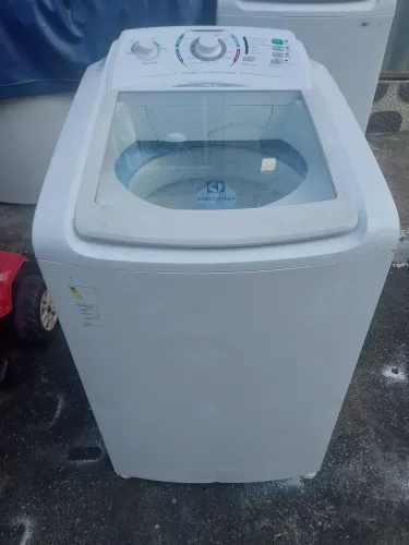 Vende-se Máquina de Lavar Electrolux Md LT10B valor 750,00.