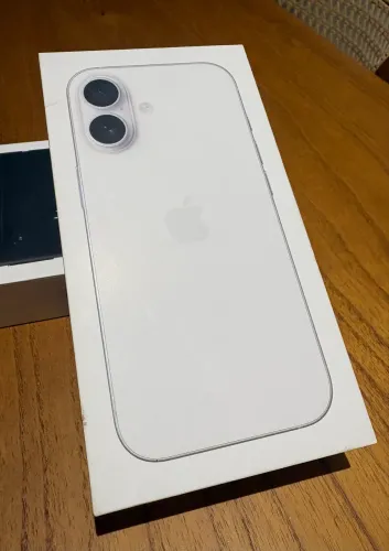 iPhone 17