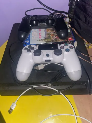 PlayStation 4 Slim 500gb