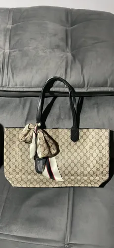 Vendo bolsas seminovas