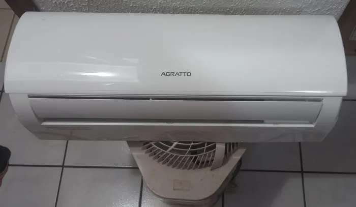 Vend Ar Condicionado da Agratto 9000btus Quente e Frio com instalação Pronta por 1.500,00