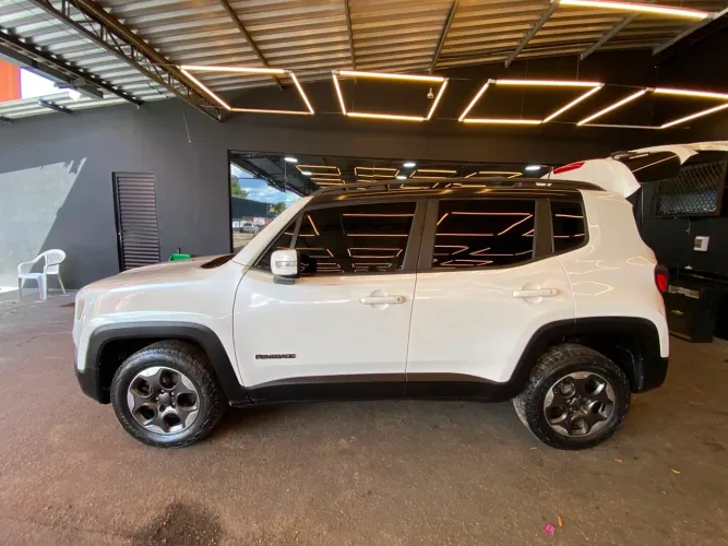 Jeep Renegade Sport 1.8 4X2 Flex 16V Mec. 2019