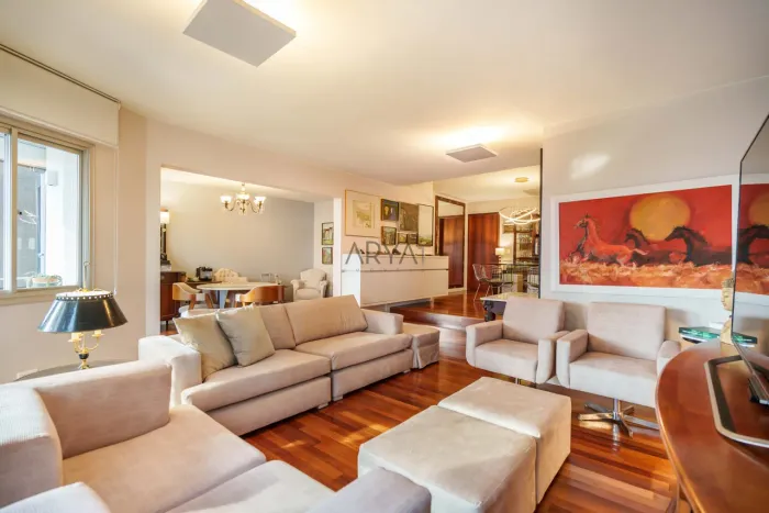 Apartamento à venda Ed First Tower no Bigorrilho ARYA1