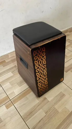 Cajon eletroacustico 