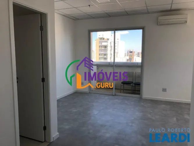 CONJ. COMERCIAL - PINHEIROS - SP