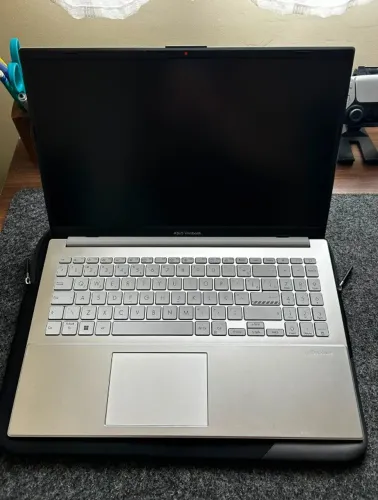 Notebook Asus Vivobook Praticamente Novo!!
