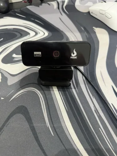 Webcam Rise Full HD 1080p Semi Nova - Usada Apenas 5 Vezes