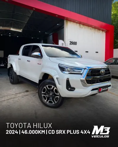 Toyota Hilux CD SRX Plus 4X4 2.8 TDI Die. Aut. 2024