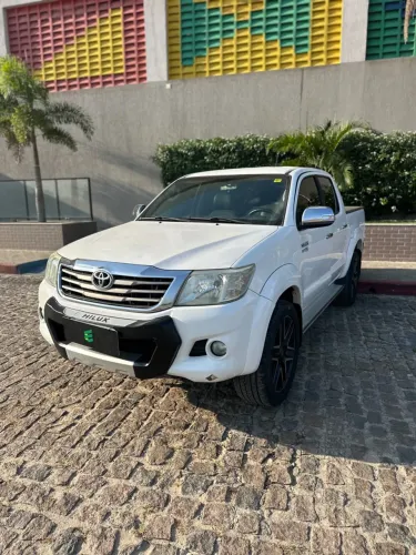 Toyota Hilux CD SRV 4X2 2.7 Flex 16V Aut. 2015