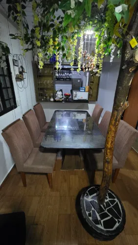 Mesa de jantar 6 cadeiras