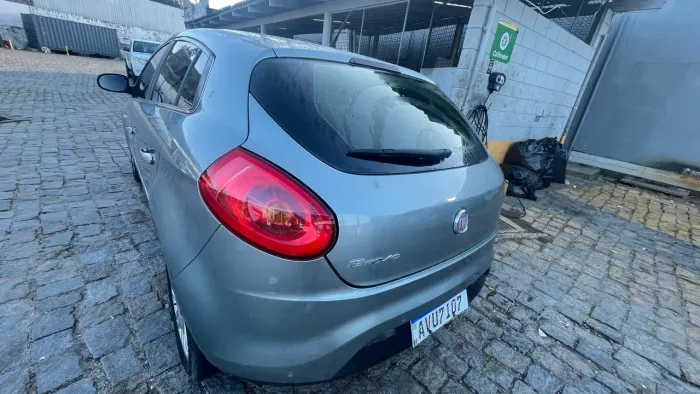 Fiat Bravo Essence Dualogic 1.8 Flex 16V 5P 2013