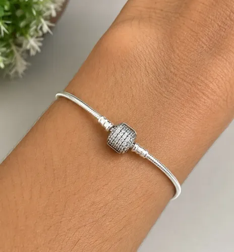 Pulseira para berloque cravejada de Prata 925