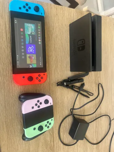 Nintendo Switch Desbloqueado + 4 Controles + Vários Jogos (Completo)