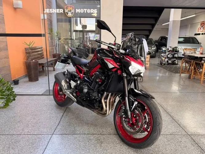 Kawasaki 900 SE