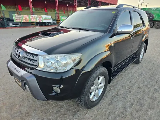Toyota Hilux SW4 SRV D4-d 4X4 3.0 TDI Dies. AUT 2011