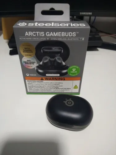 Fone sem fio Steelseries Arctis Gamebuds