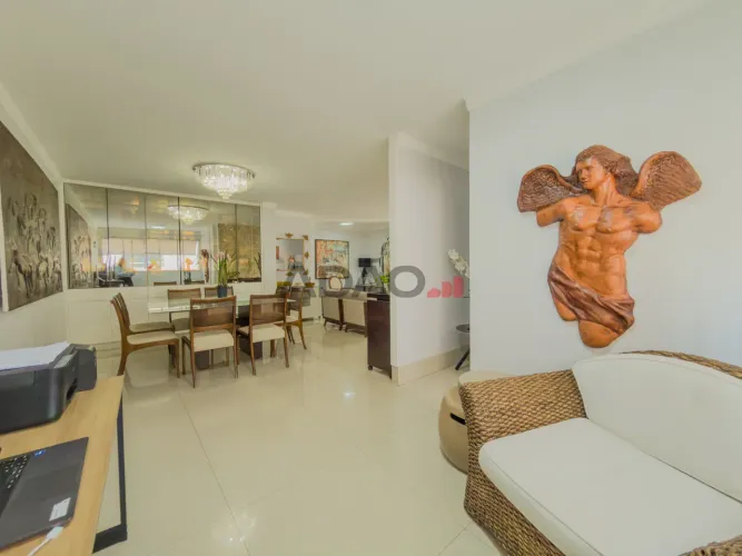 Apartamento no Setor Oeste com 4 quartos