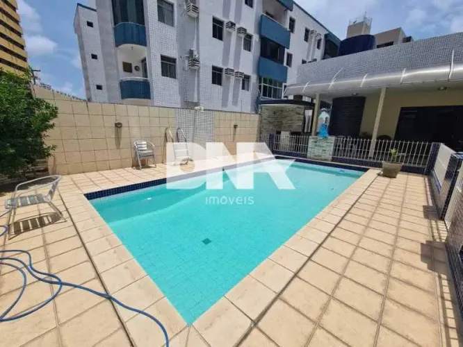 Casa de rua : / Residencial / Manaíra