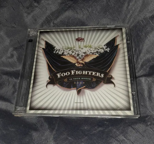 Cd duplo Foo fighters- in your honor