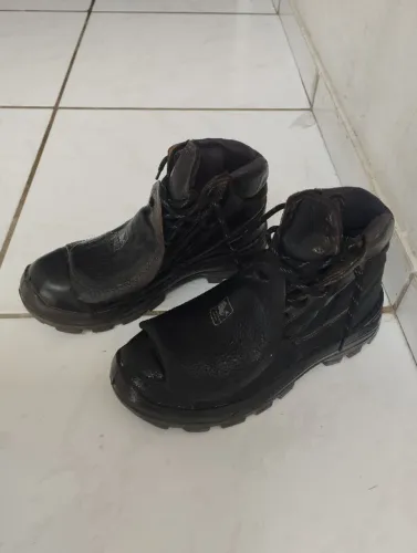 Bota pontuação 37