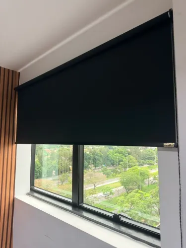 Cortina Persiana Rolo Blackout 1,80x1,60 Pronta P/ Instalar