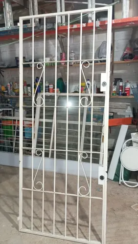 Portas de grades de ferro