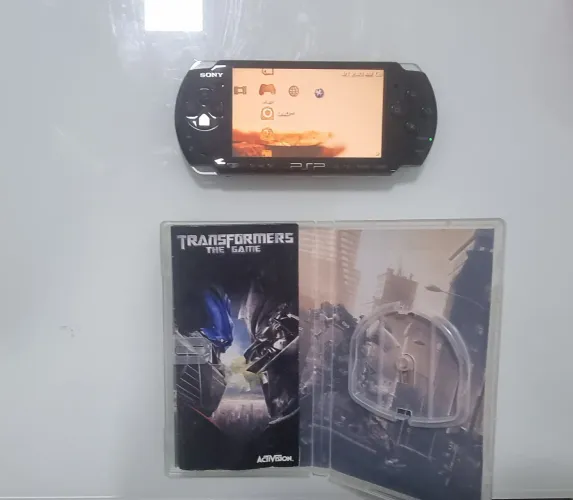 PSP 3000 black piano