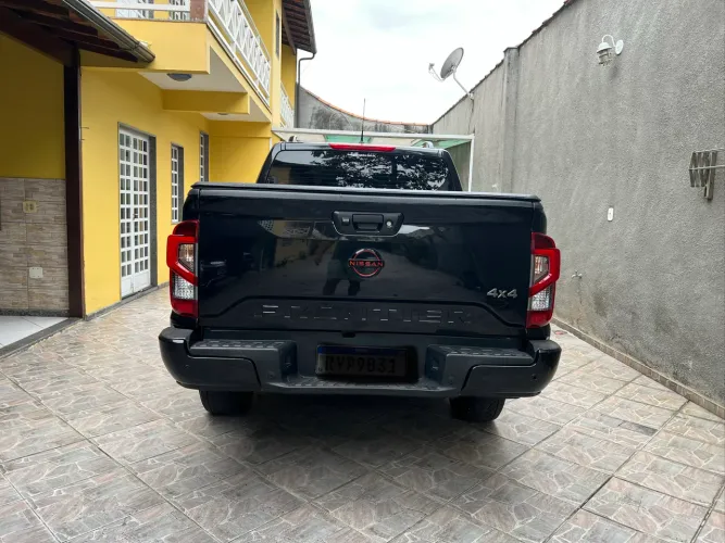 Nissan Frontier Pro4x CD 4X4 2.3 Bi-TB Die. AUT 2024