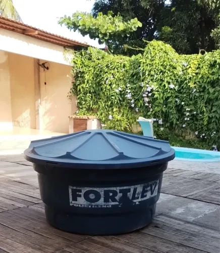 Caixa D?água 500 litros com válvulas
