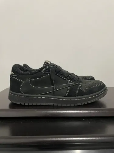 Tênis Travis Scott x Air Jordan 1 Low Black Phantom