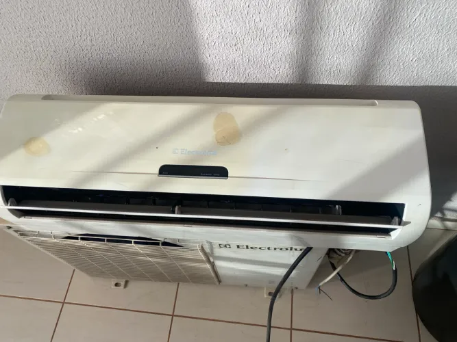 Ar Condicionado Split 12000 BTU Frio - ELECTROLUX - 220v - PI12F