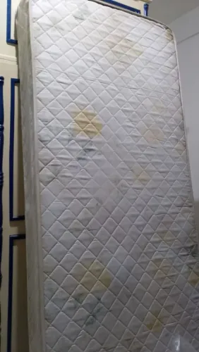 Cama Auxiliar de rodinhas