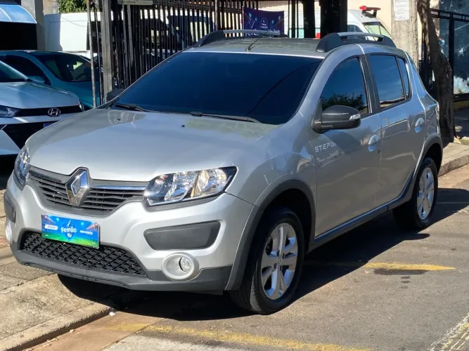 Renault Sandero Stepway Hi-flex 1.6 16V 5P Aut. 2017