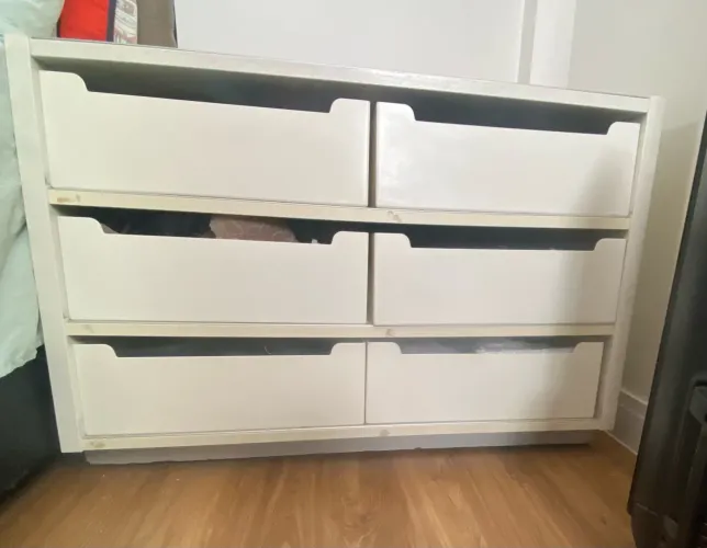 Cômoda com 6 gavetas
