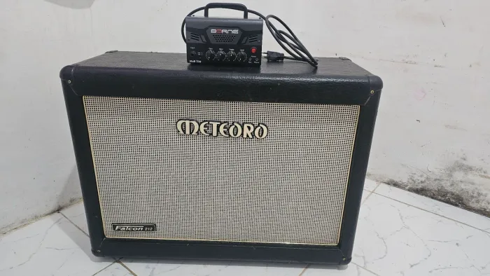 Cubo gabinete Meteoro Falcon 212 + cabeçote Bornne 