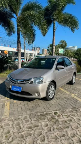 Toyota Etios XLS Sedan 1.5 Flex 16V 4P Mec. 2017