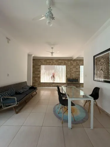 Casa com 3 dormitórios à venda, 215 m² por R$ 699.900,00 - Cocó - Fortaleza/CE