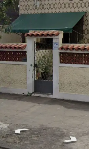 Portão de ferro social