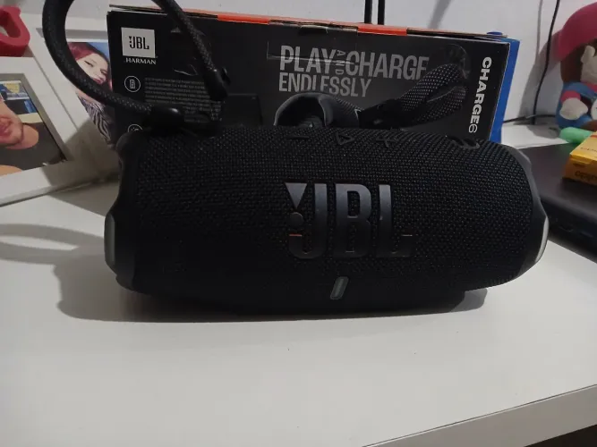 JBL charge 6