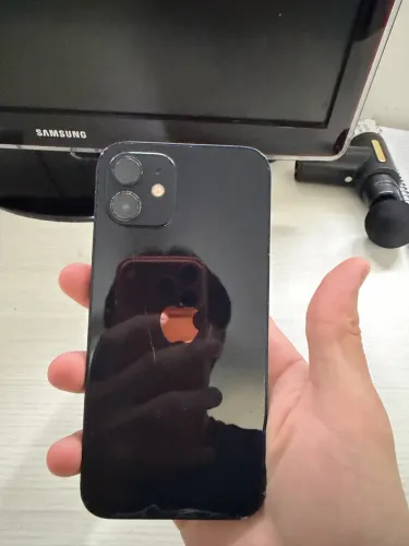 IPHONE 12