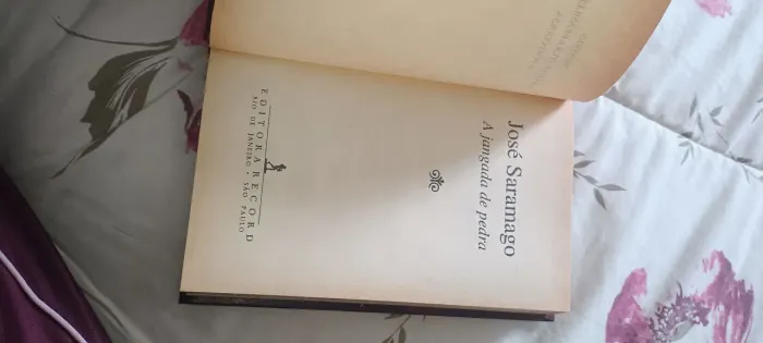 A JANGADA DE PEDRA