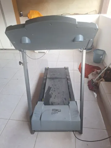 VENDO ESTEIRA ERGOMETRICA
