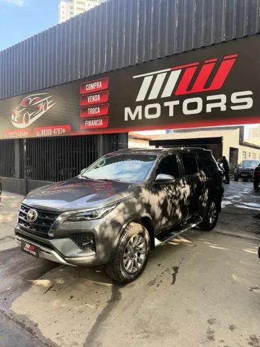 Toyota Hilux SW4 SRX 4X4 2.8 TDI 16V Dies. Aut. 2023