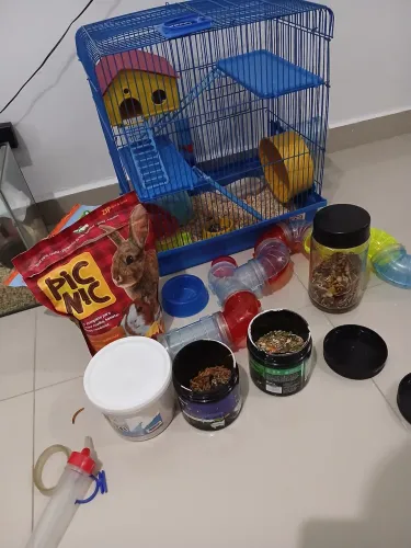 Gaiola Hamster acompanhar acessórios comida areia para banho bebedouro potinho pra banho